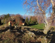 46 Ci abbassiamo al pianoro del Rifugio-Ristorante Monte Poieto